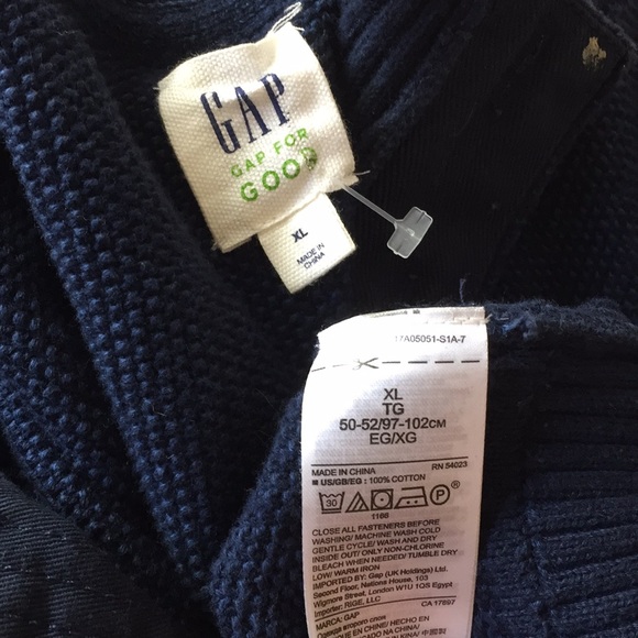 GAP for GOOD Size XL 1/3 Button Neck Polo Fisherman’s Weave Navy Cozy $129 NEW - Picture 8 of 8